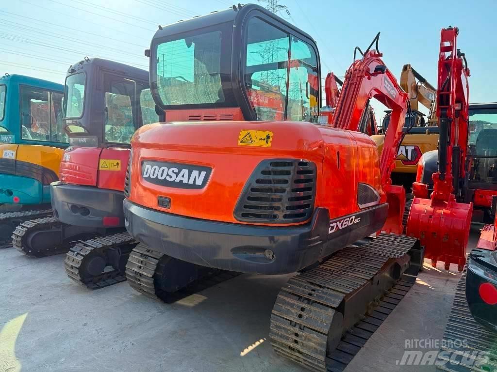 Doosan DX 60 Mini pelle < 7t