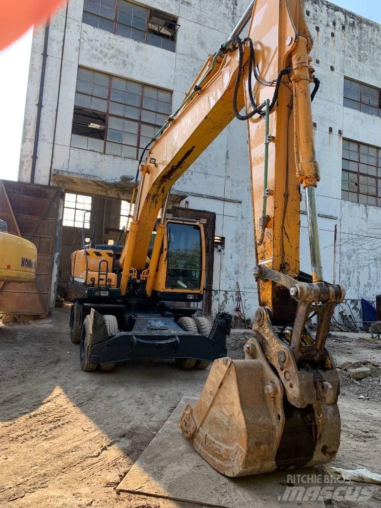 Hyundai R210W-9 Pelle sur pneus