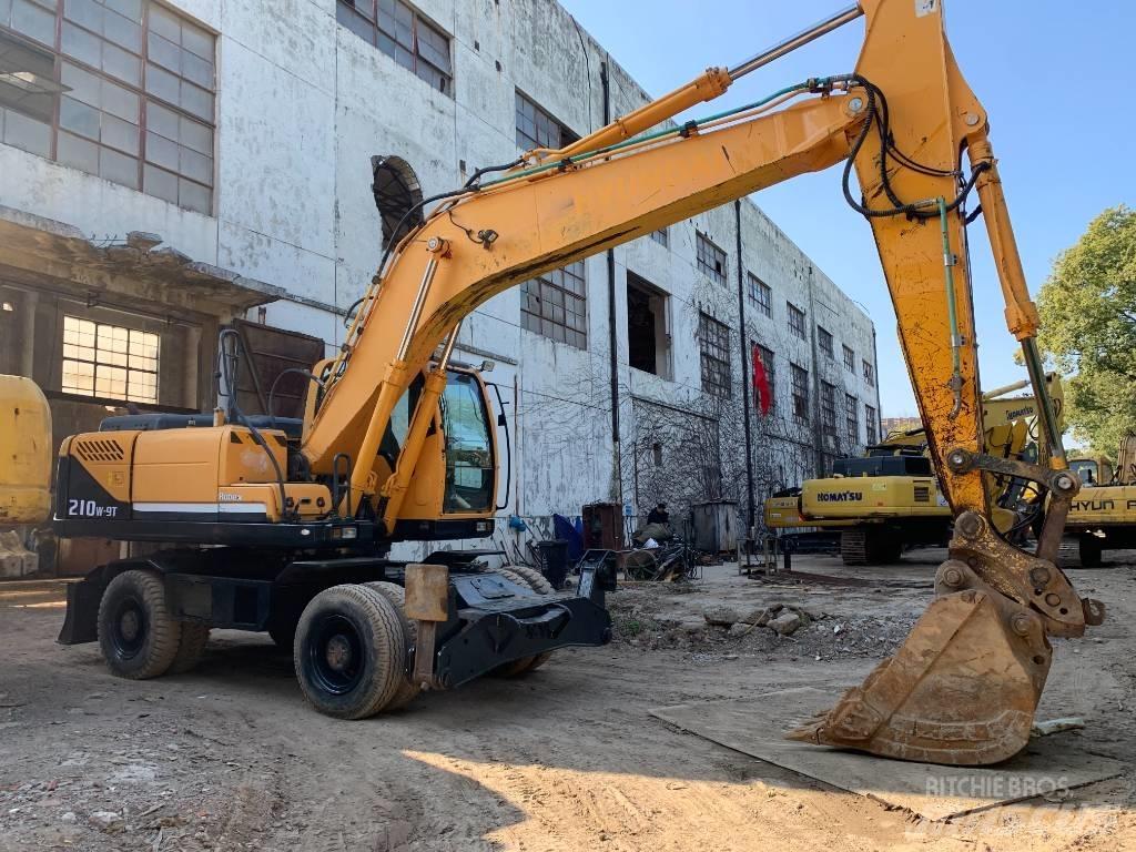 Hyundai R210W-9 Pelle sur pneus