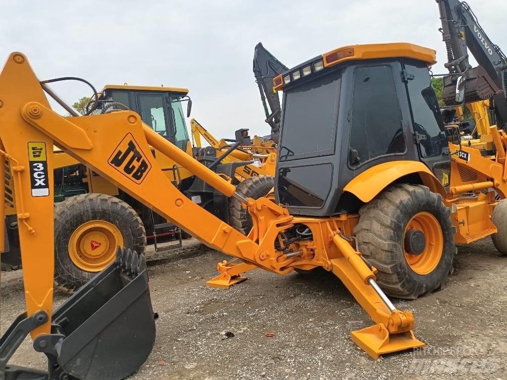 JCB 3 CX Chargeuse sur pneus