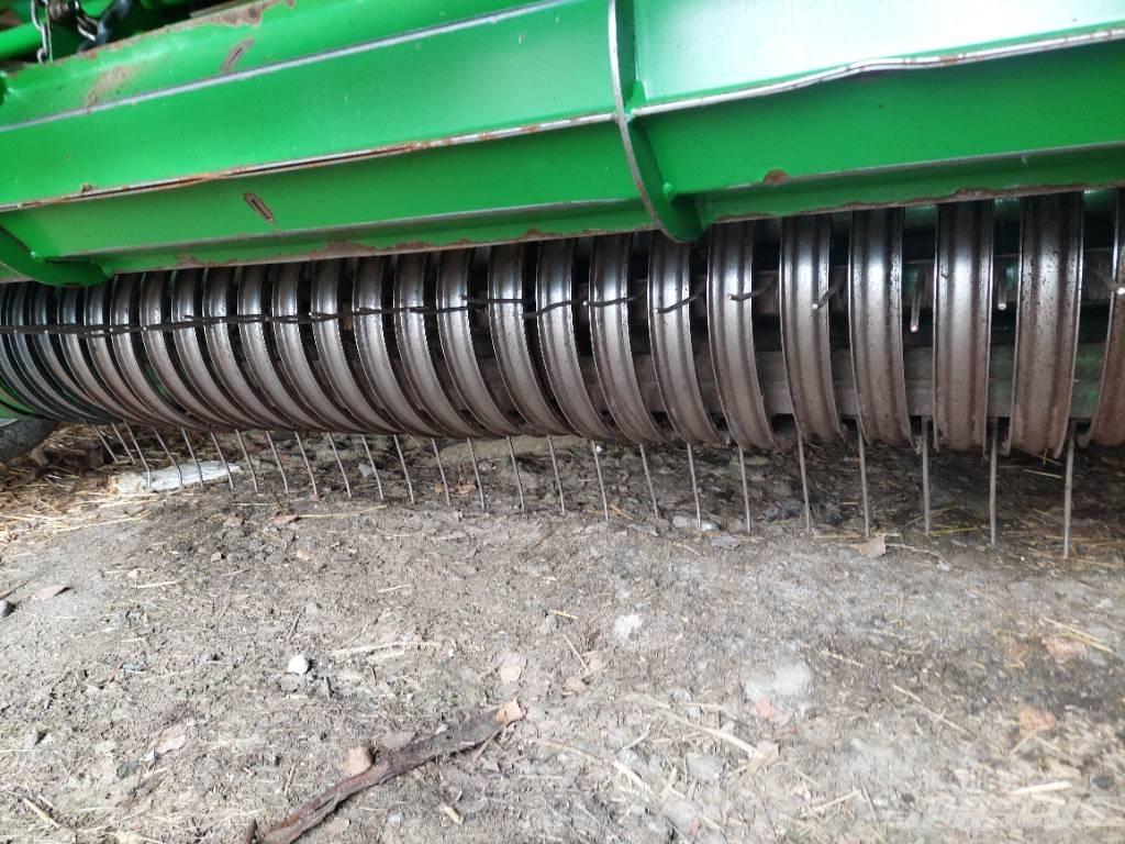 McHale F 5500 Presse à balle ronde