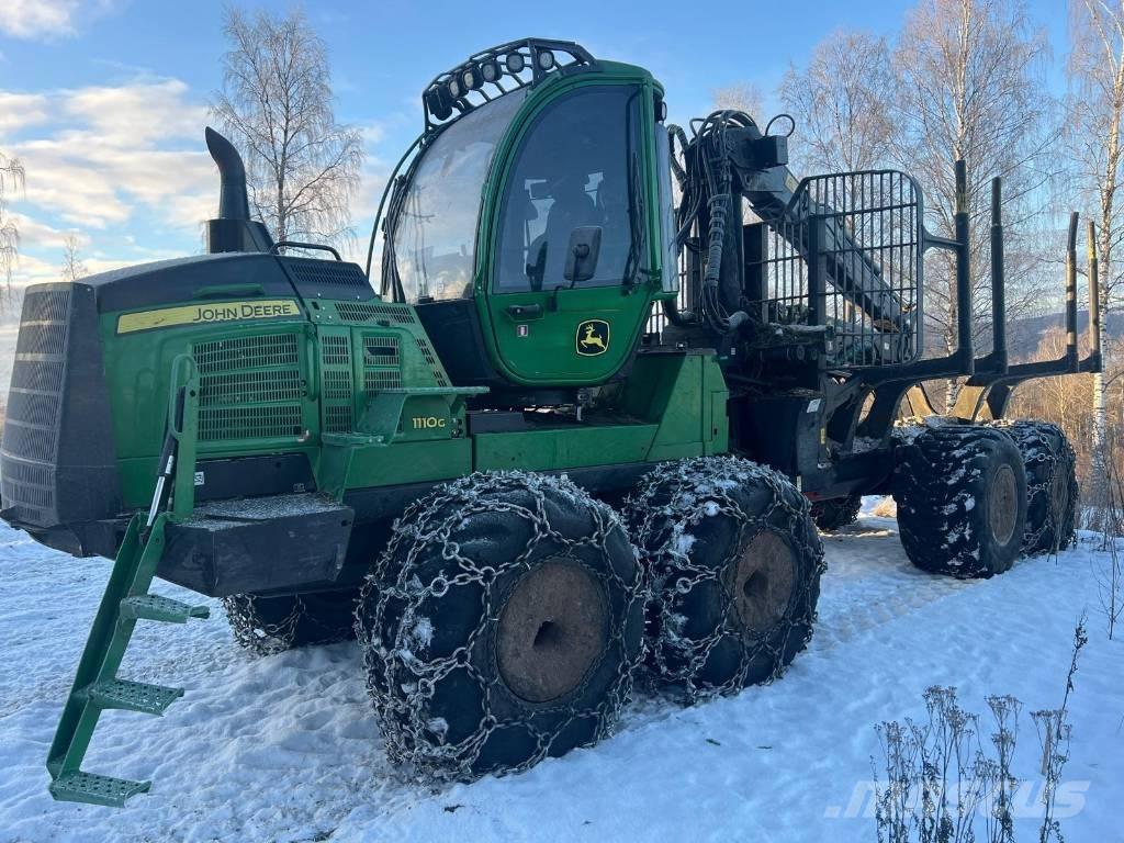 John Deere 1110G Abatteuse porteur