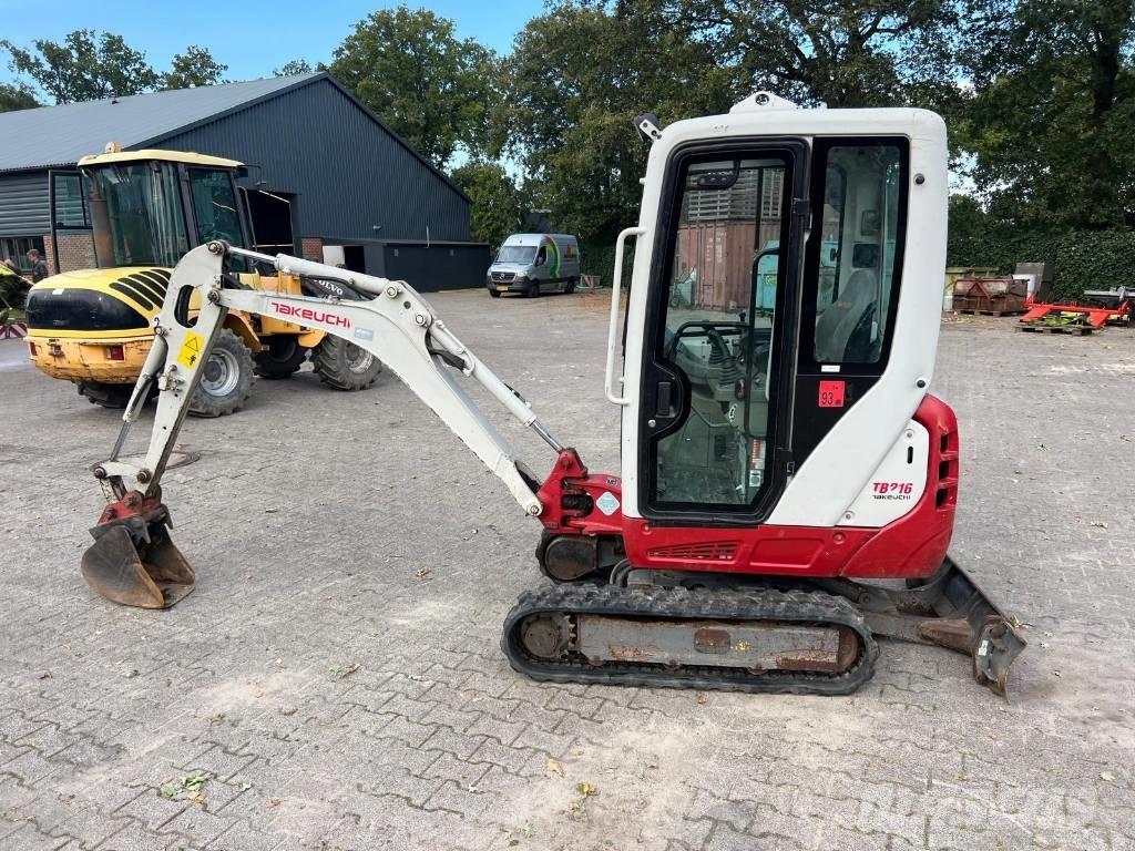 Takeuchi TB 216 Mini pelle < 7t