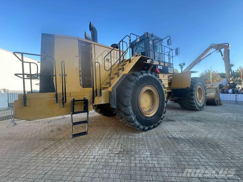 CAT 992K Chargeuse sur pneus