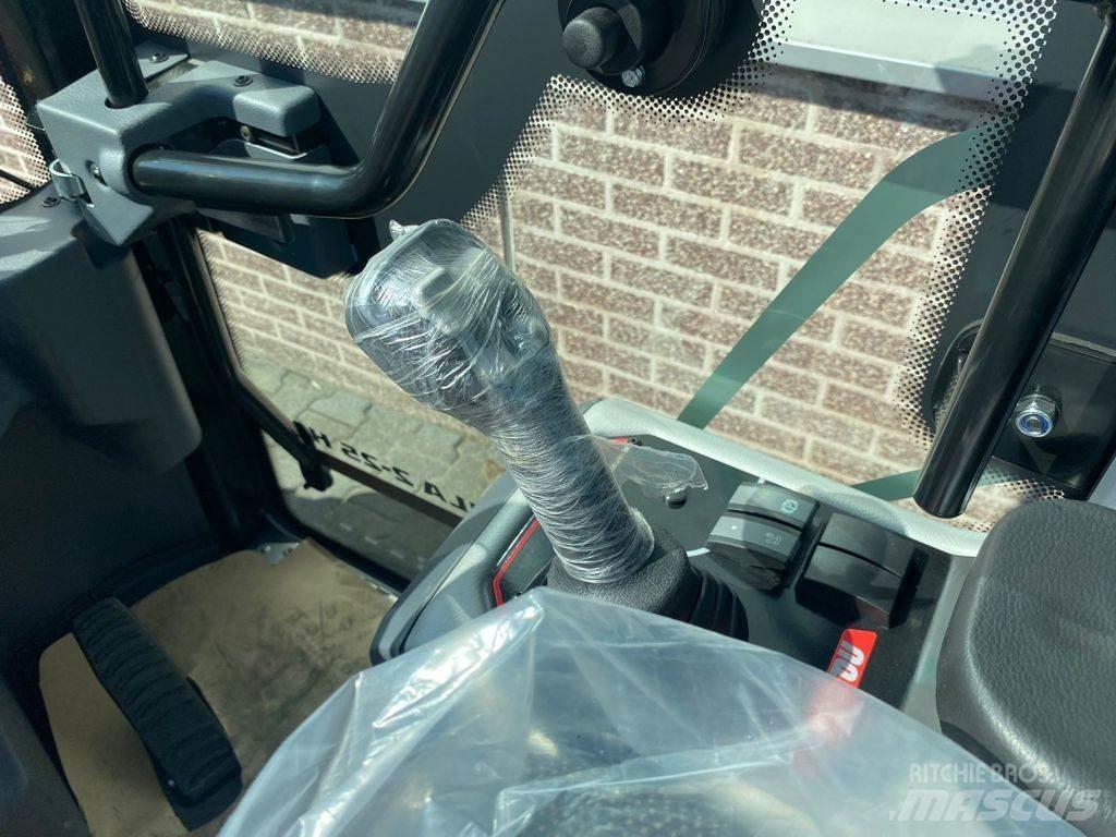 Manitou MLA2-25 Chargeuse sur pneus