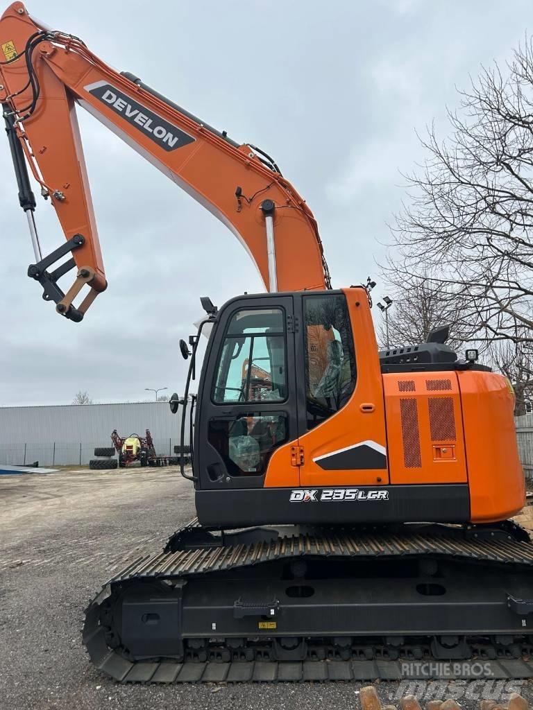 Develon DX 235 LCR-7 Pelle sur chenilles