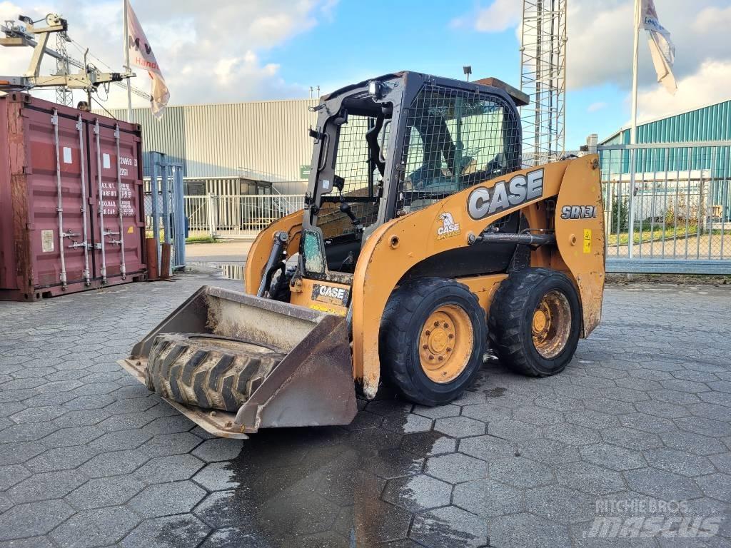 CASE SR 130 Chargeuse compacte