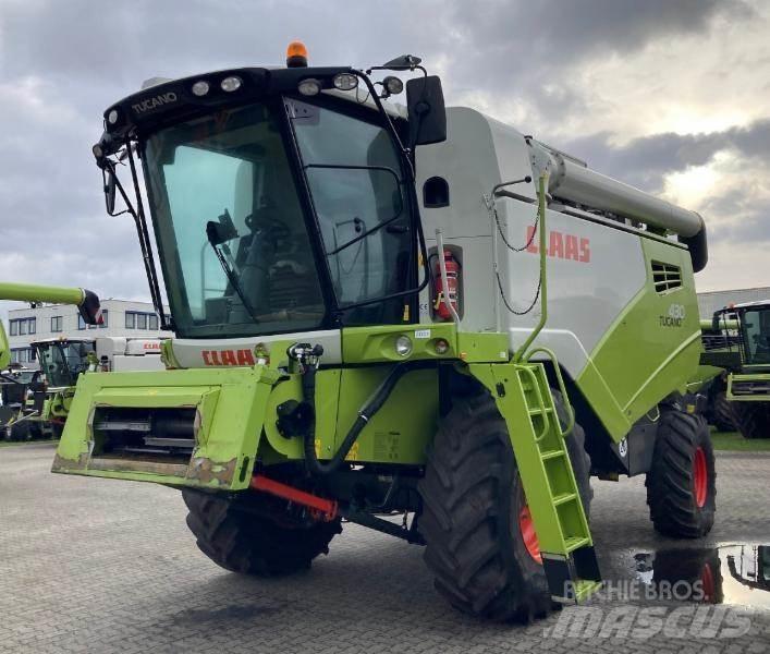 CLAAS TUCANO 430 Moissonneuse batteuse