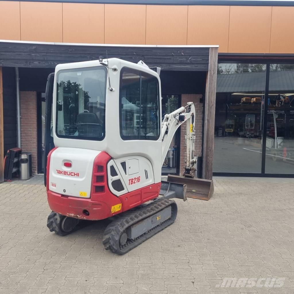 Takeuchi TB 216 Mini pelle < 7t