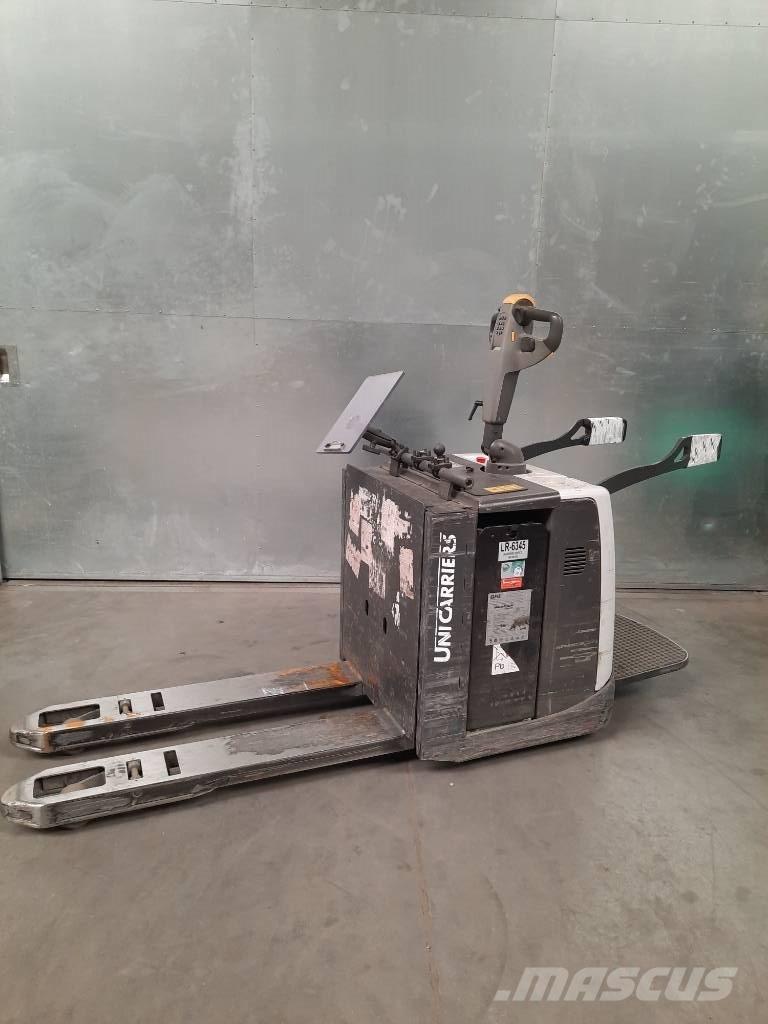 UniCarriers 200PMR Transpalette accompagnant porté debout