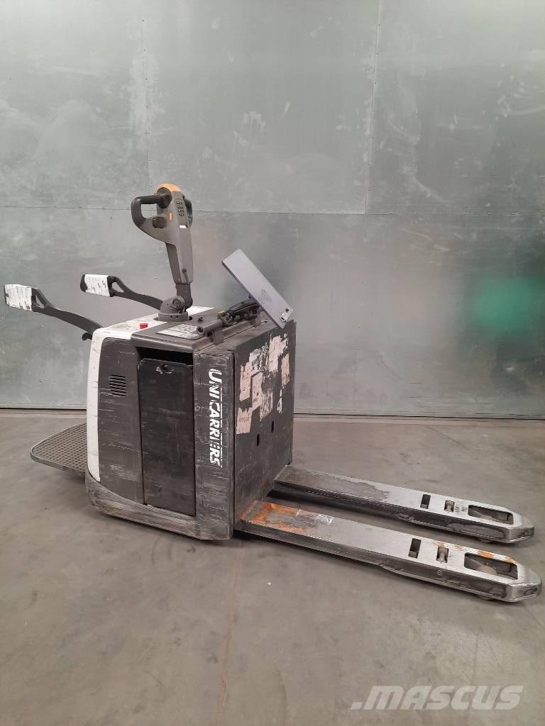 UniCarriers 200PMR Transpalette accompagnant porté debout