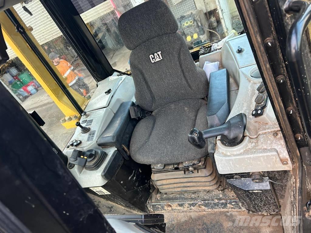CAT D 6 N LGP Bouteurs sur chenilles