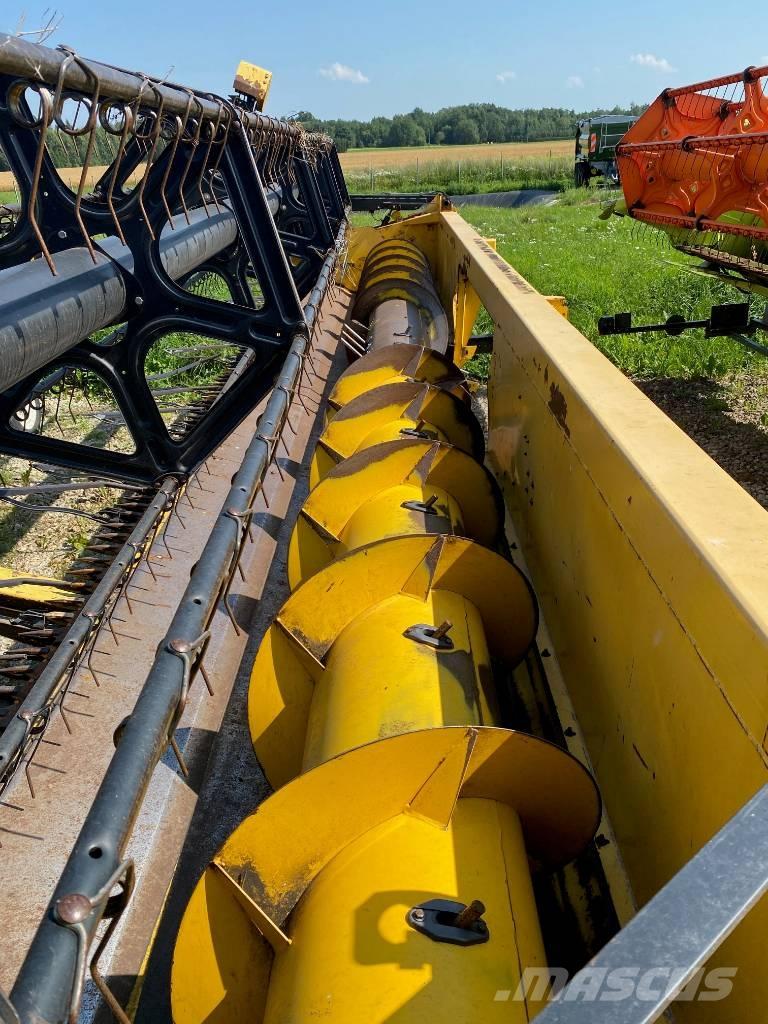 New Holland CX 8070 Moissonneuse batteuse