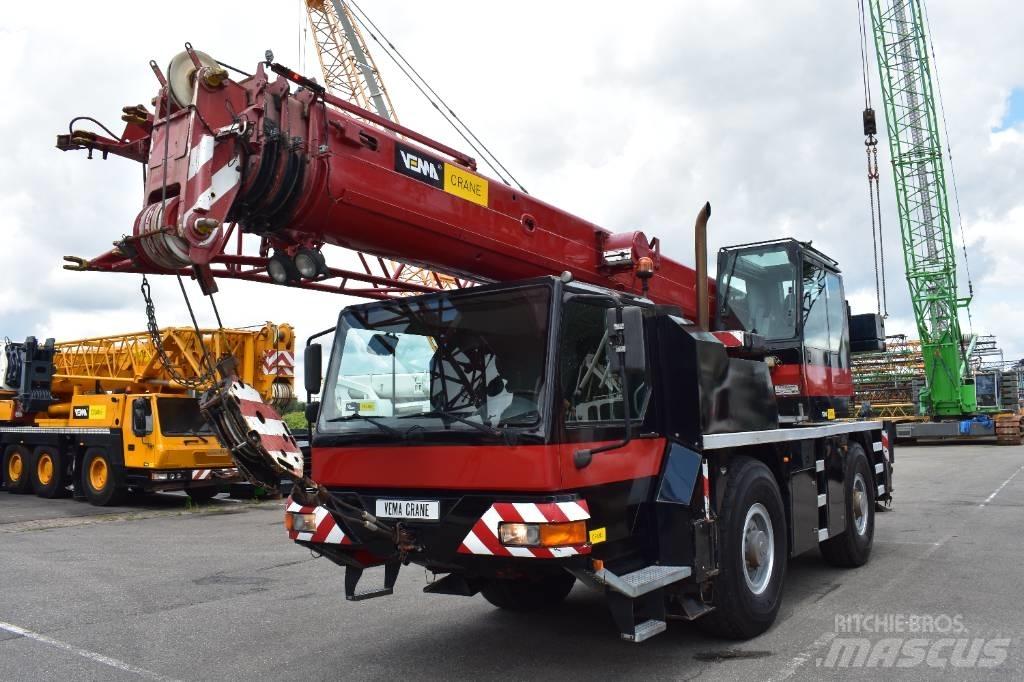 Liebherr LTM 1030-2 Grues tout terrain
