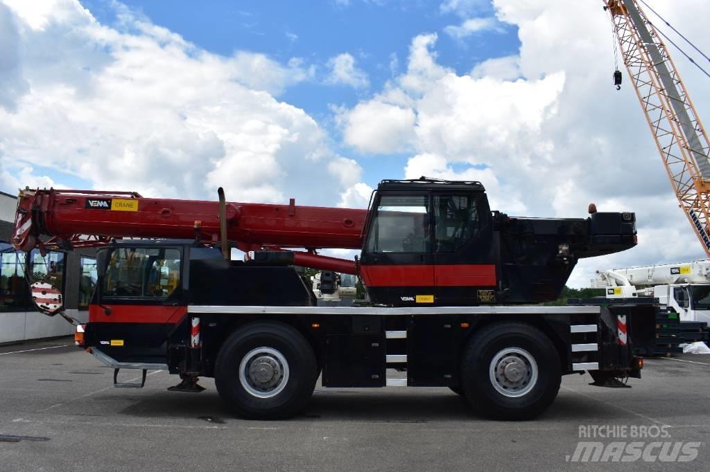 Liebherr LTM 1030-2 Grues tout terrain