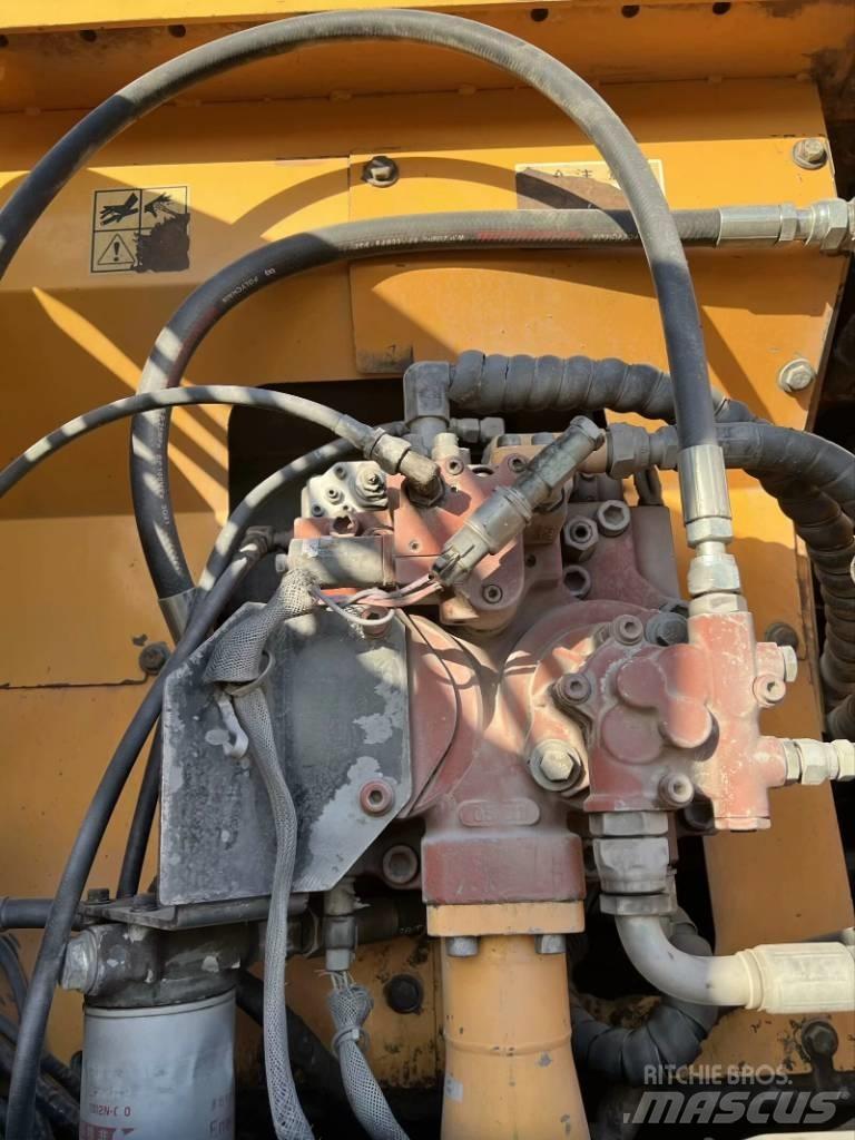 Hyundai R210W-9 Pelle sur pneus