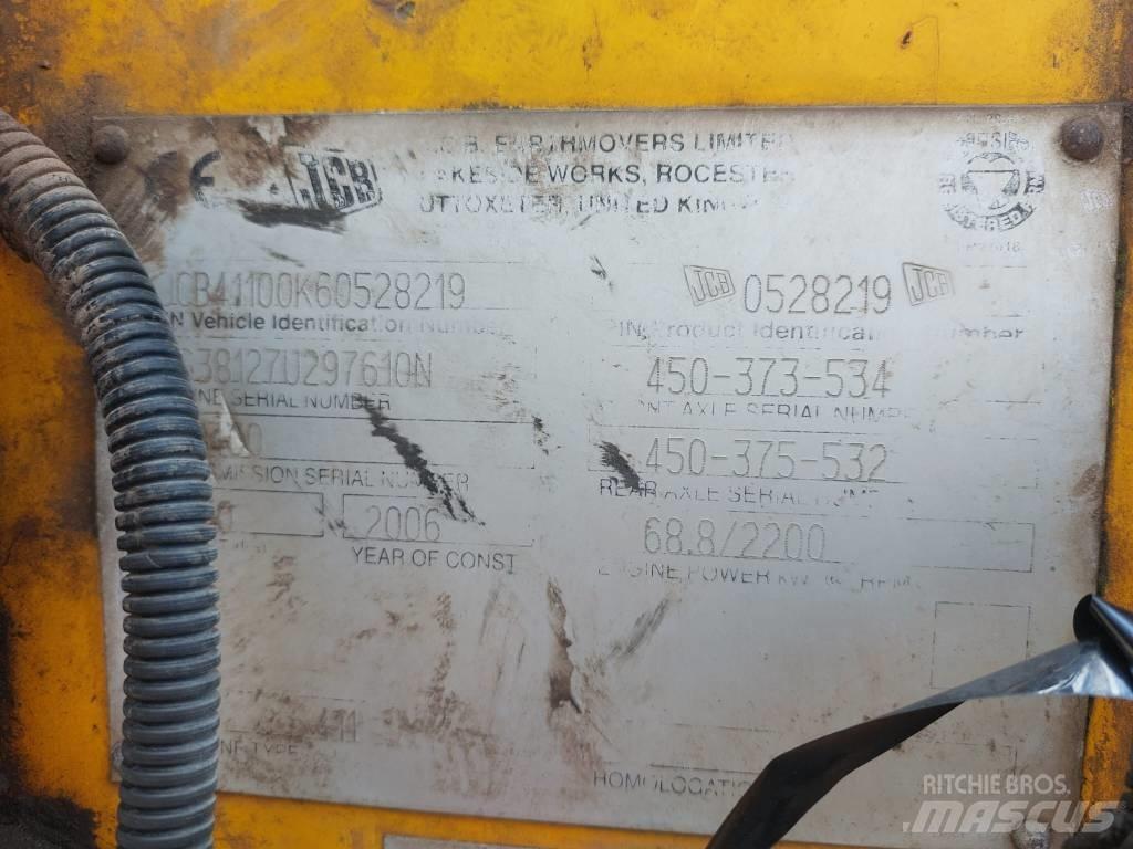 JCB 411 Chargeuse sur pneus