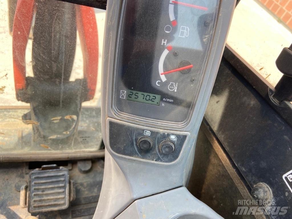 Kubota U 27-4 Mini pelle < 7t