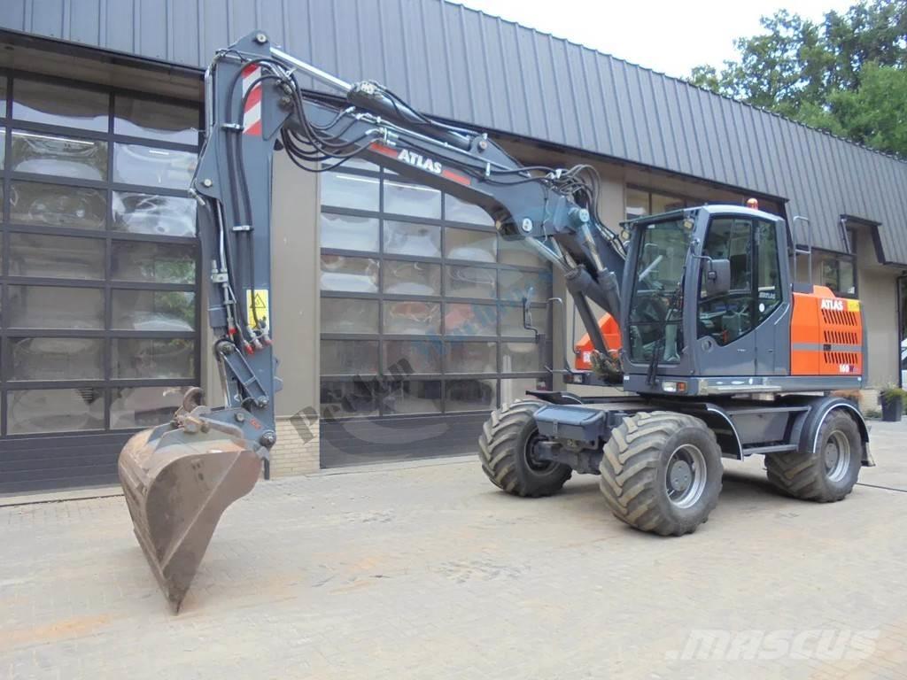 Atlas 160 W Pelle sur pneus