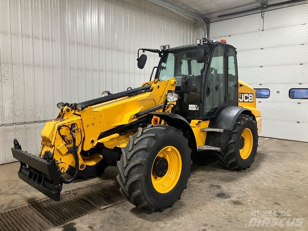 JCB TM 320 Chargeuse sur pneus