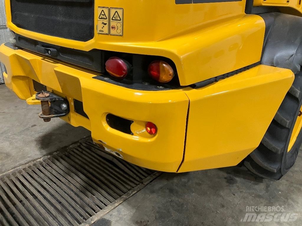JCB TM 320 Chargeuse sur pneus