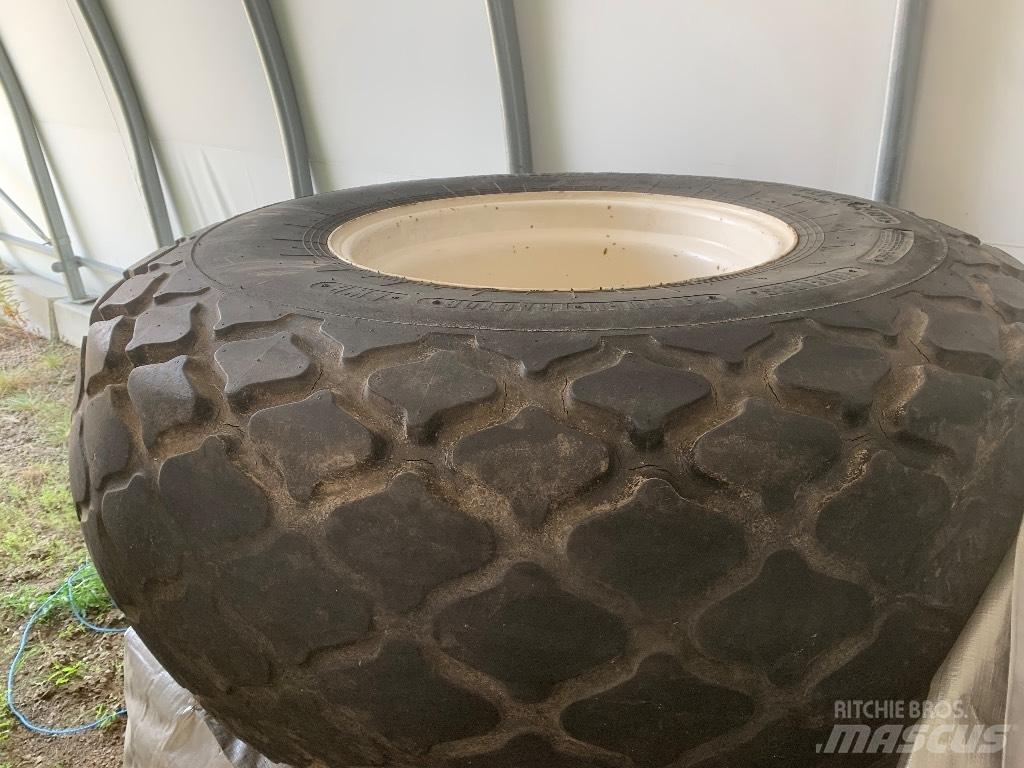 Trelleborg 23.1 26 Pneus, roues et jantes
