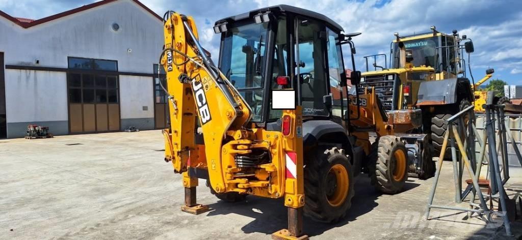 JCB 3cx compact Tractopelle