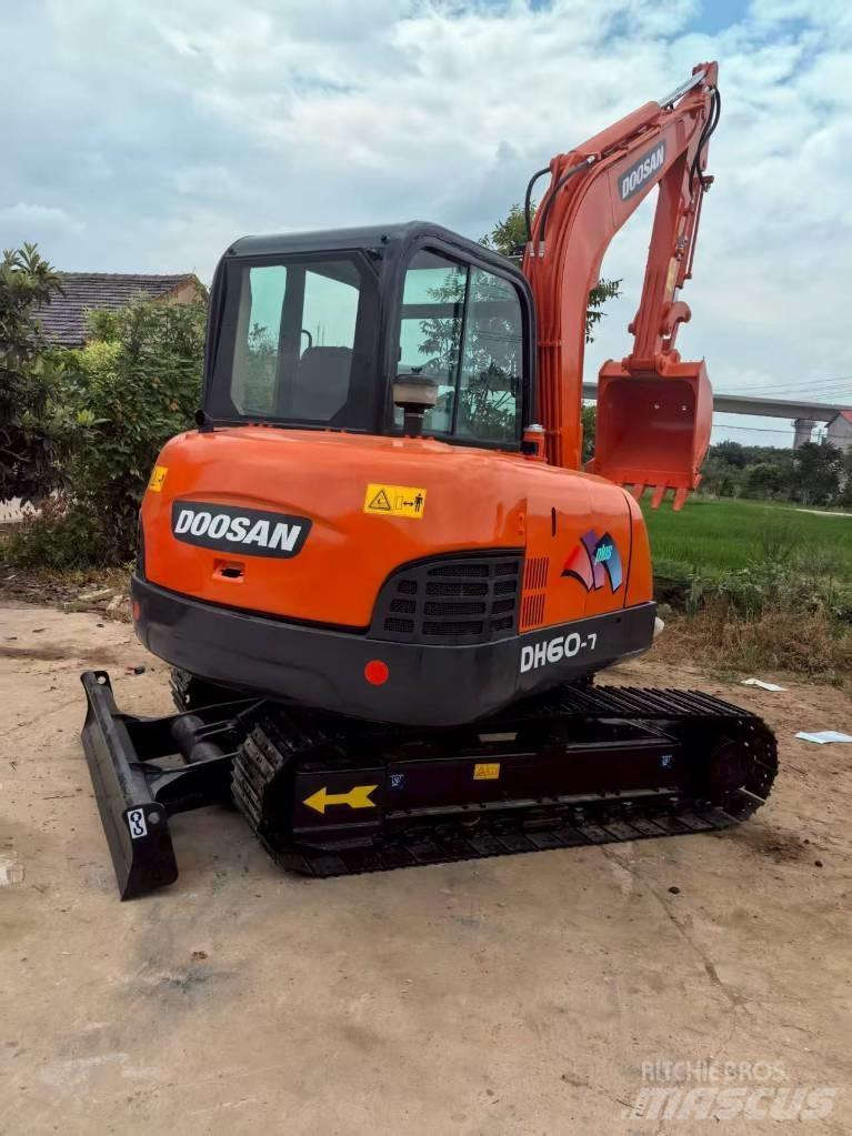 Doosan DH 60 Mini pelle < 7t