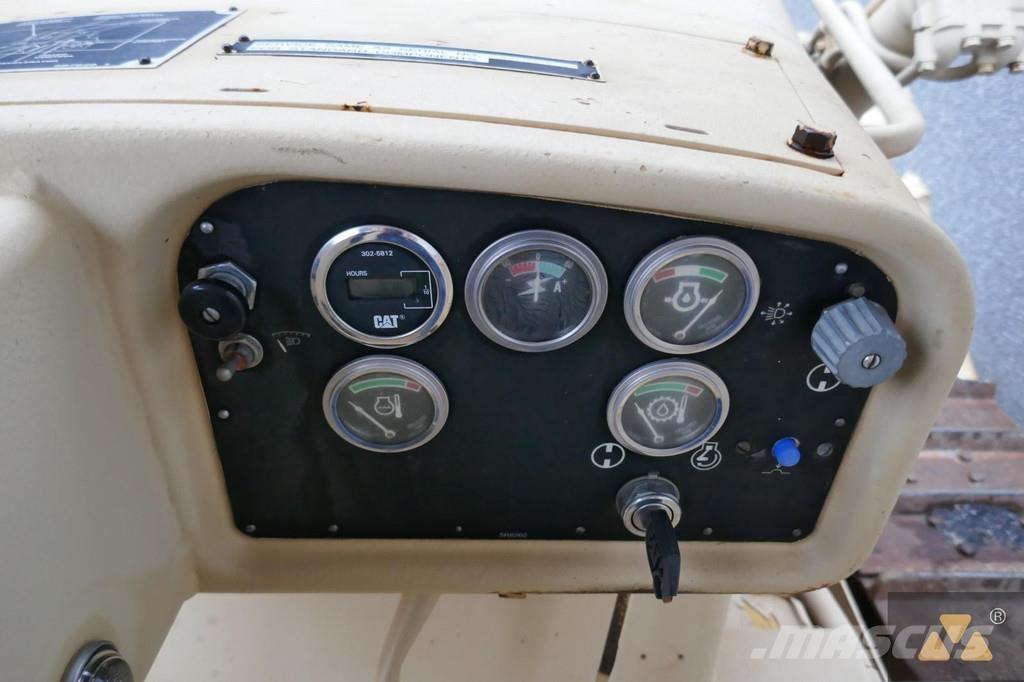 CAT D7G Ex-army Bouteurs sur chenilles