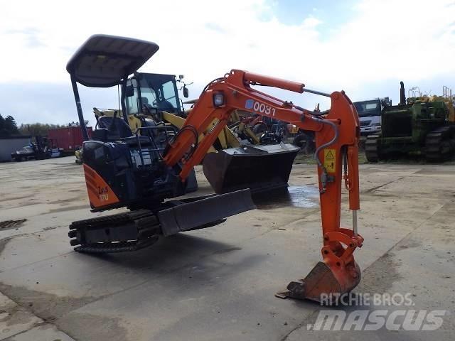 Hitachi ZX 17 U-2 Mini pelle < 7t
