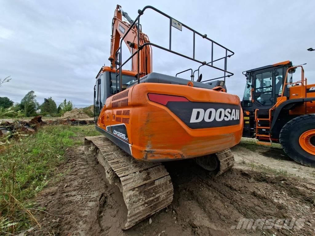 Doosan DX 225 LC-5 Pelle sur chenilles