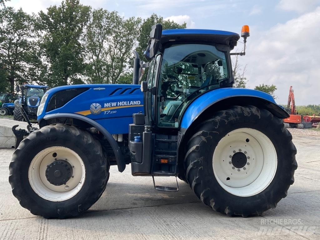 New Holland T 7.230 Tracteur