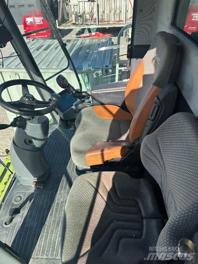 CLAAS Lexion 560 Moissonneuse batteuse