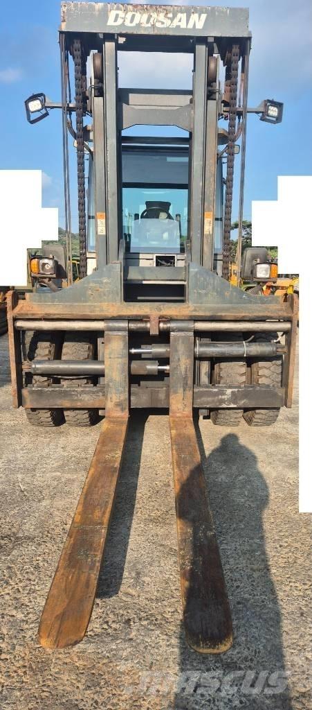 Doosan D 160 S-5 Chariots diesel