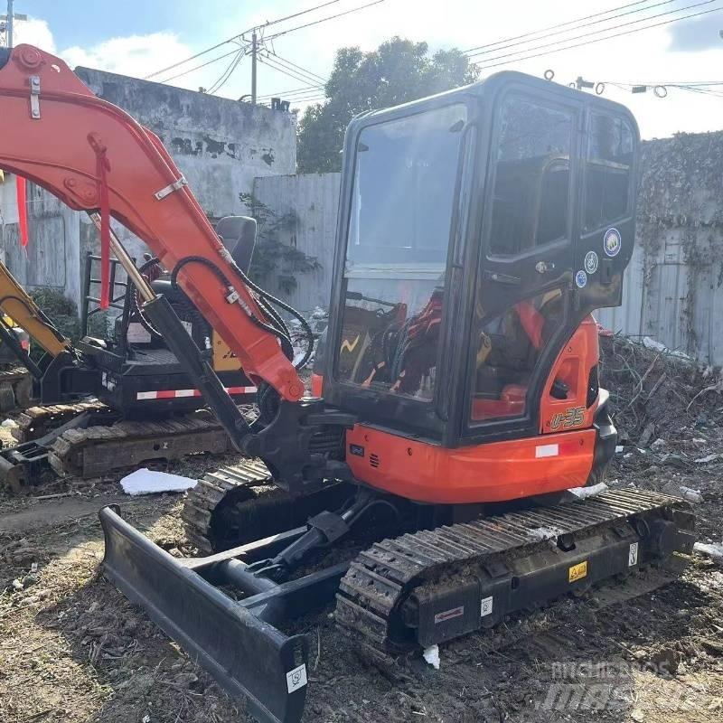 Kubota U35 Mini pelle < 7t