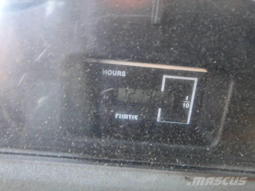 Daewoo Mega 250 4x4 Chargeuse sur pneus