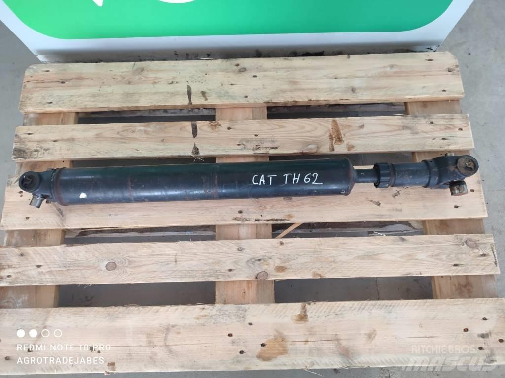 CAT TH63 drive shaft Essieux