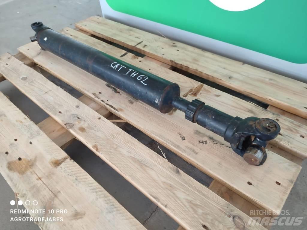 CAT TH63 drive shaft Essieux