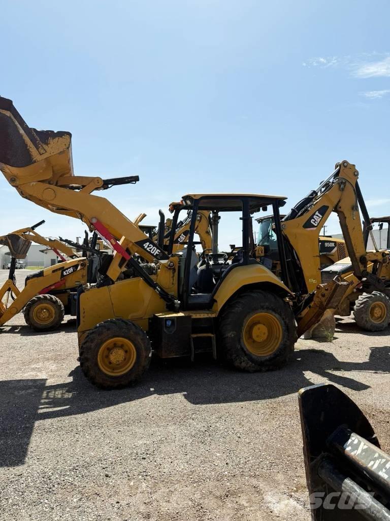 CAT 420 F Tractopelle