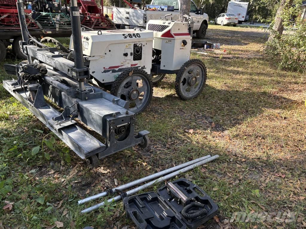 Somero S-840 Bras de distribution béton