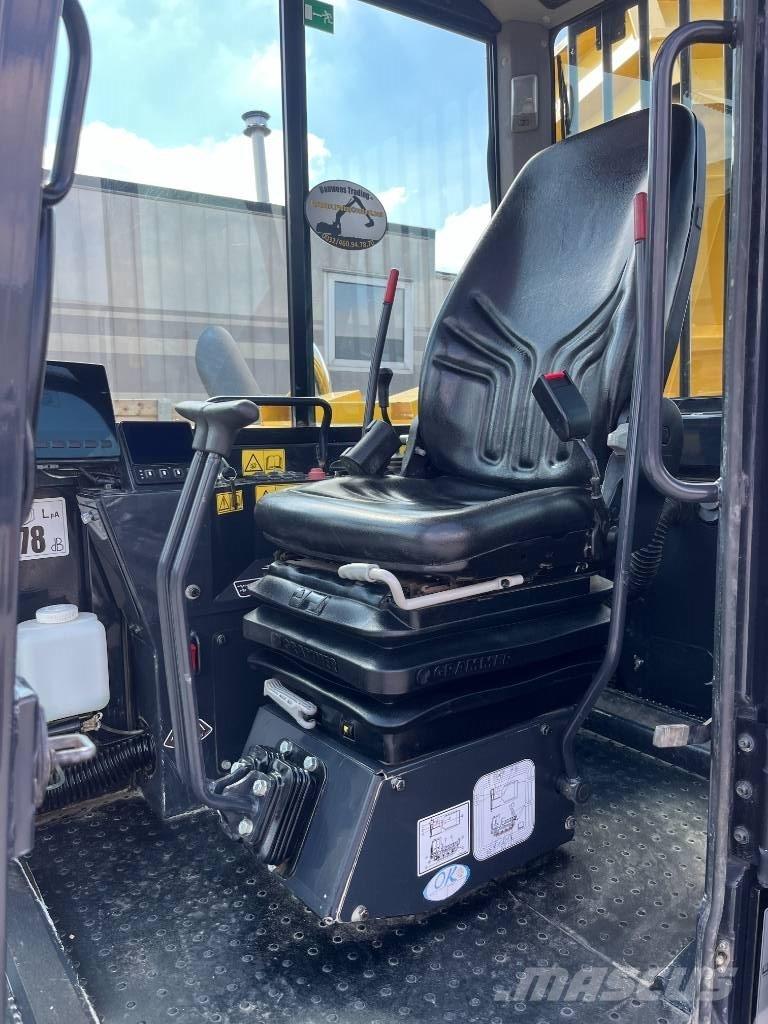 Yanmar C50 R-5A TV Tombereau sur chenilles