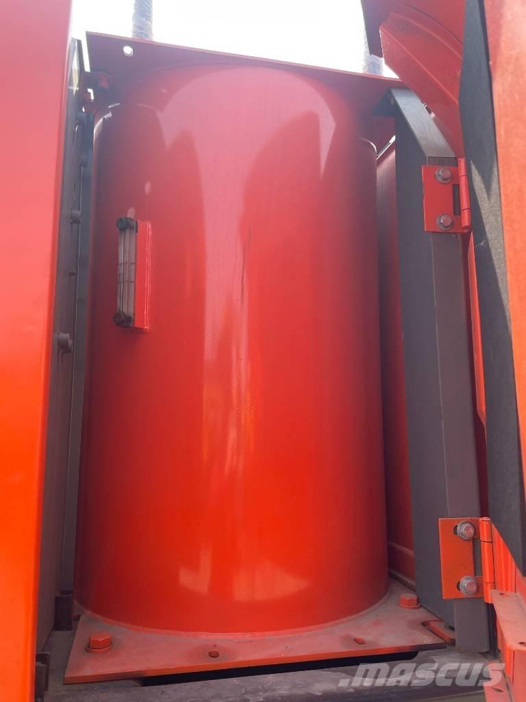 Hitachi ZX 240 Pelle sur chenilles