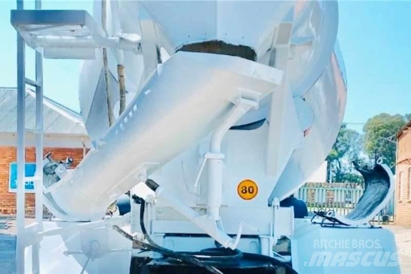 Fuso FJ 26-280 Autre camion