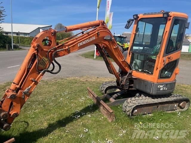 Doosan DX 27 Z Mini pelle < 7t
