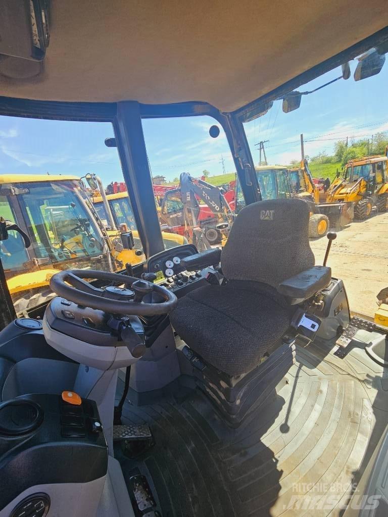 CAT 428 E Tractopelle