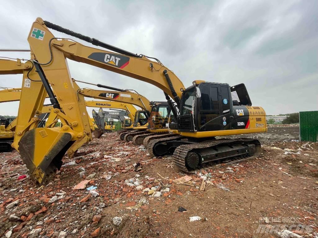 CAT 320 DL Pelle sur chenilles