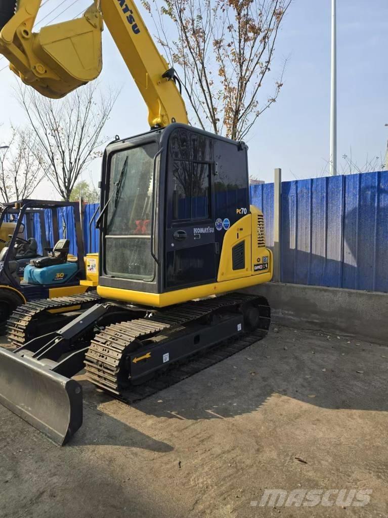 Komatsu PC 70 Mini pelle < 7t