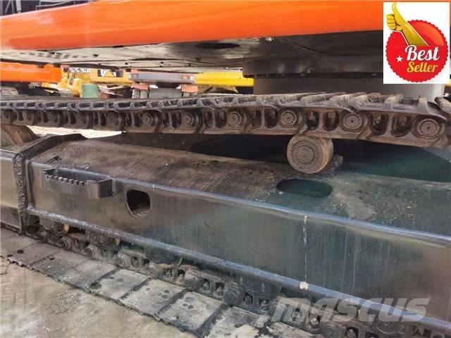 Hitachi EX 120 Pelle sur chenilles