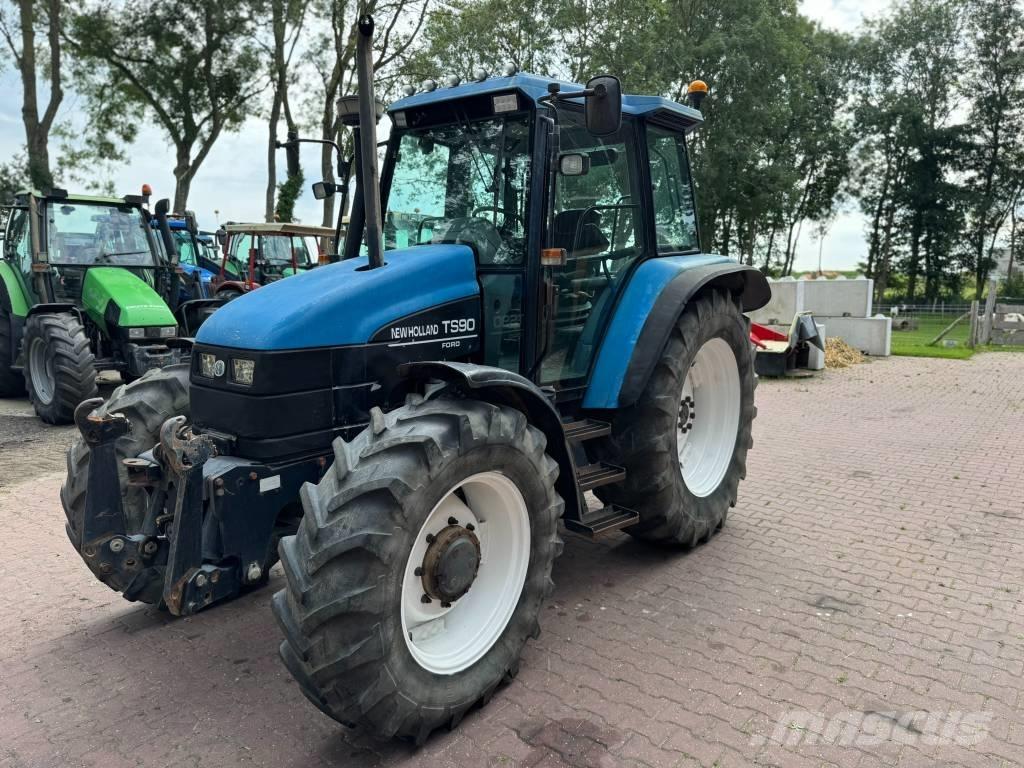 New Holland TS90 Tracteur