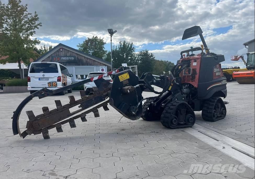 Ditch Witch R300 Tombereau sur chenilles